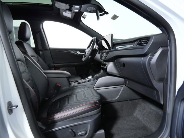 Certified 2024 Ford Escape ST-Line Elite w/ Premium Technology Package AWD/4WD image 10