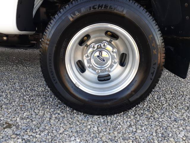 Certified 2024 Ford F350 Platinum AWD/4WD image 26
