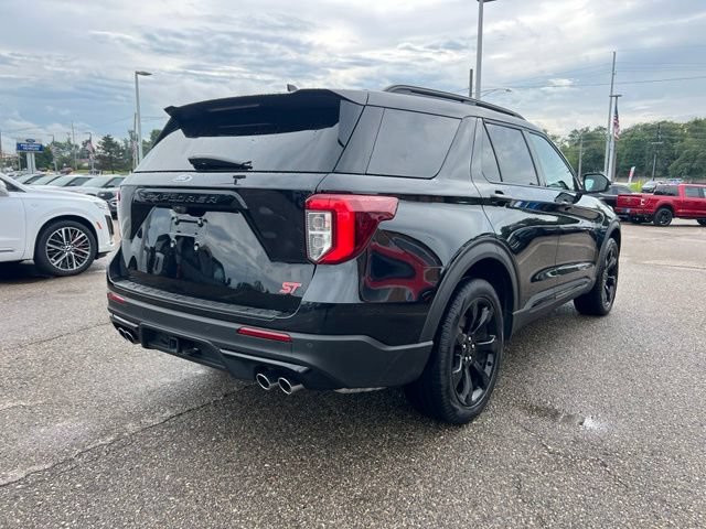 Certified 2024 Ford Explorer ST w/ Equipment Group 401A AWD/4WD image 4
