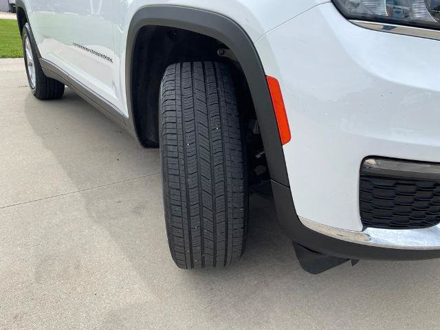 Used 2023 Jeep Grand Cherokee L Limited AWD/4WD image 19
