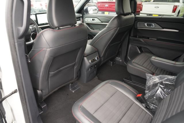 Certified 2025 Ford Explorer ST-Line w/ Premium Package RWD image 11