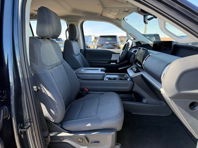 Certified 2025 Ford Expedition Active AWD/4WD image 19