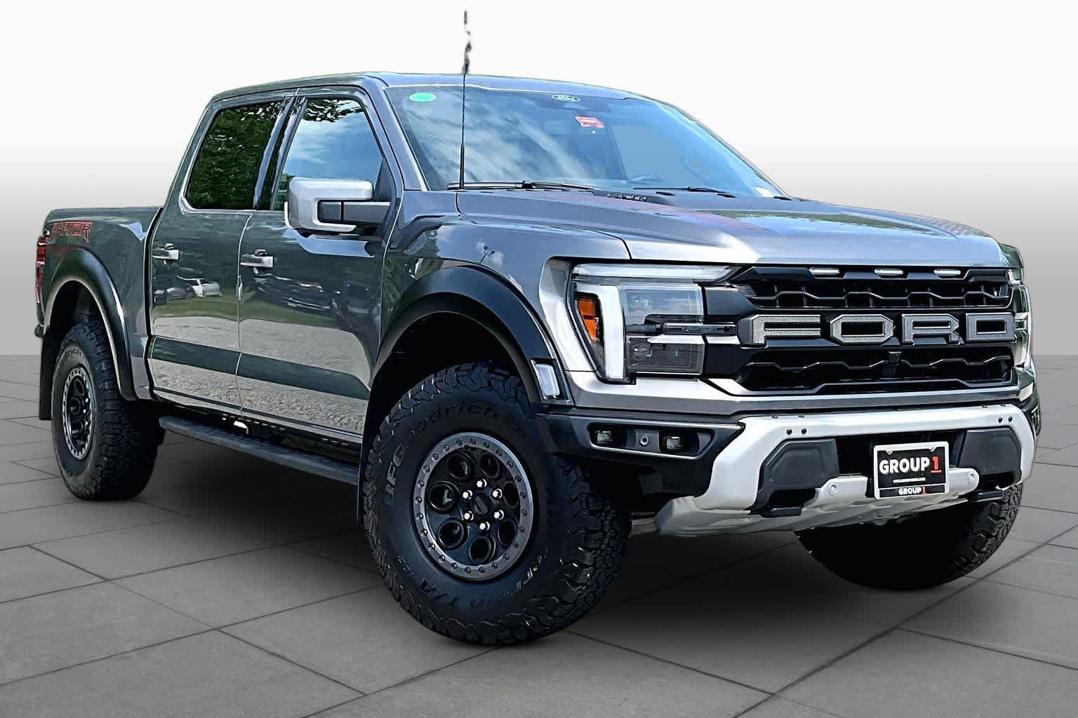 Certified 2025 Ford F150 Raptor AWD/4WD image 3