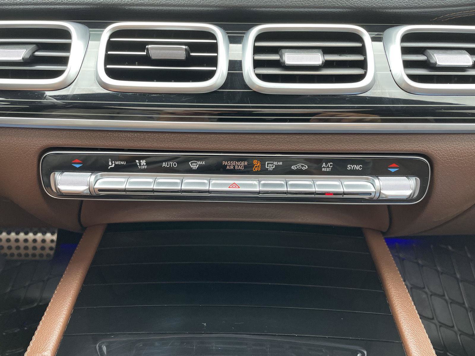 Used 2024 Mercedes-Benz GLS 450 4MATIC image 30