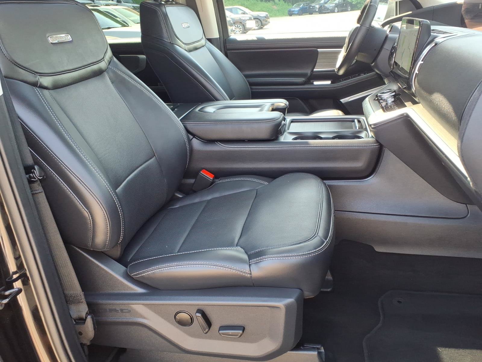 Certified 2025 Ford Expedition Platinum AWD/4WD image 21