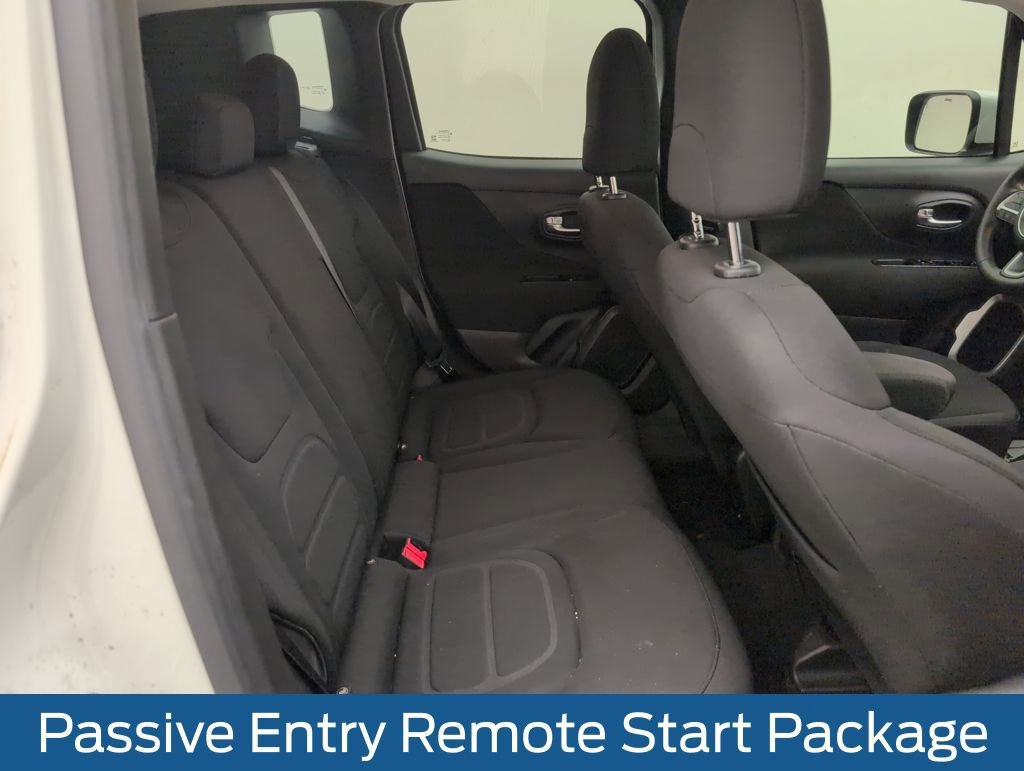 Used 2021 Jeep Renegade Latitude image 16