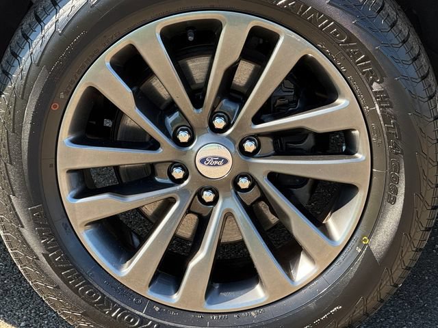 Certified 2020 Ford Expedition Limited w/ Equipment Group 301A AWD/4WD image 17