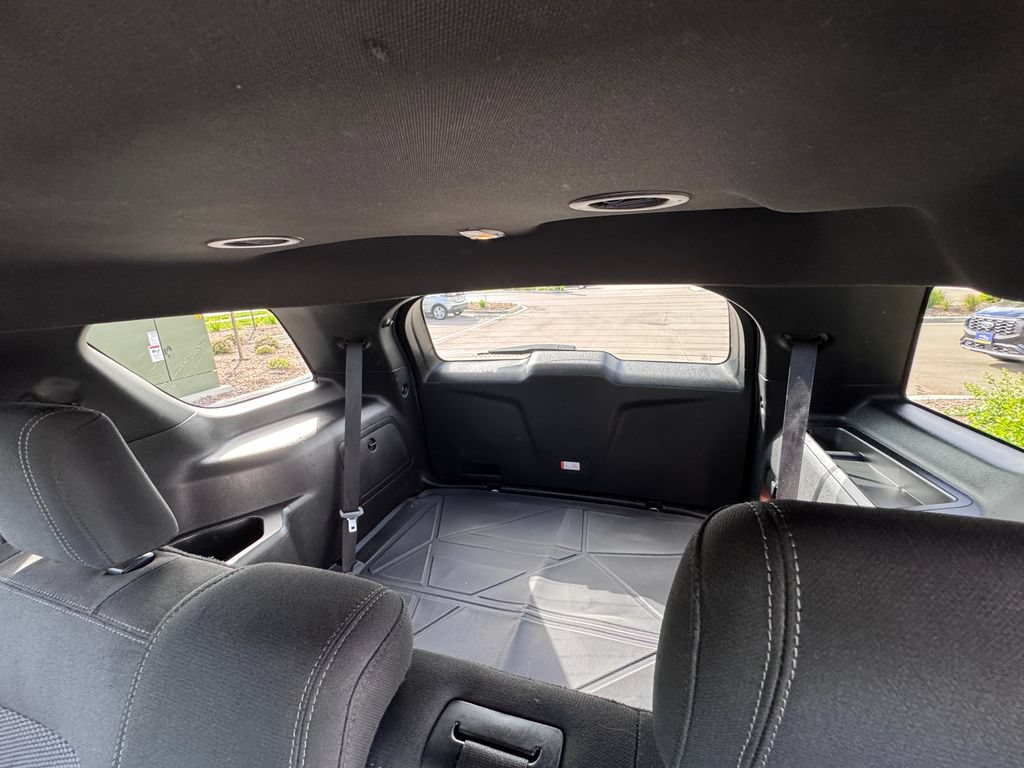 Certified 2018 Ford Explorer XLT w/ Equipment Group 201A AWD/4WD image 28