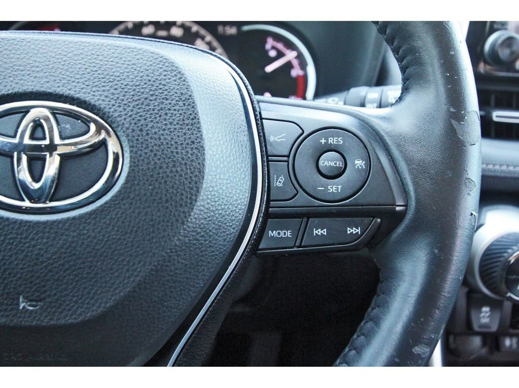 Used 2019 Toyota RAV4 Limited w/ Cold Weather Package image 19