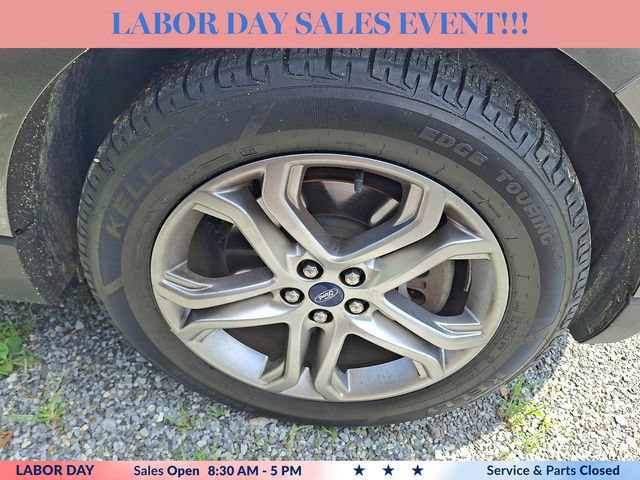 Certified 2017 Ford Edge Titanium w/ Equipment Group 301A AWD/4WD image 10