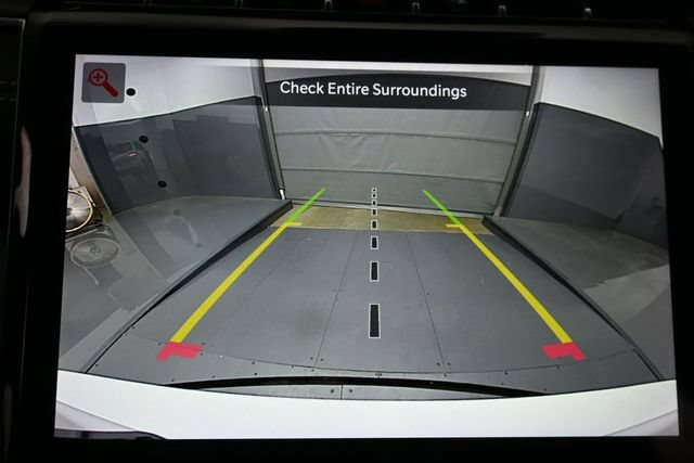 Used 2023 Jeep Grand Cherokee L Limited AWD/4WD image 22
