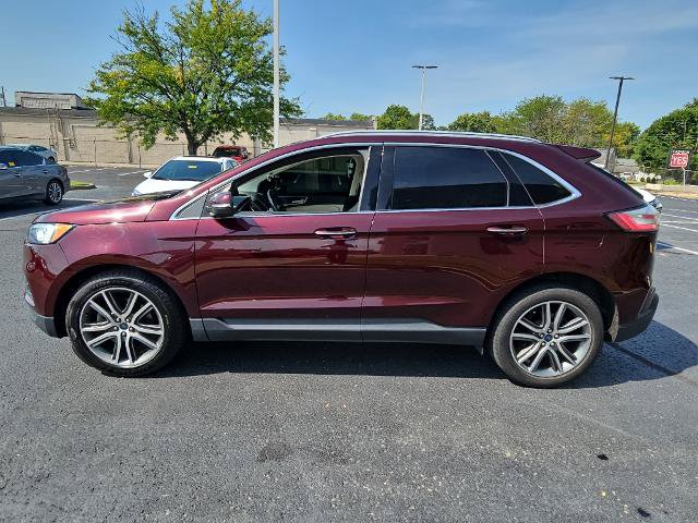 Certified 2020 Ford Edge Titanium AWD/4WD image 4