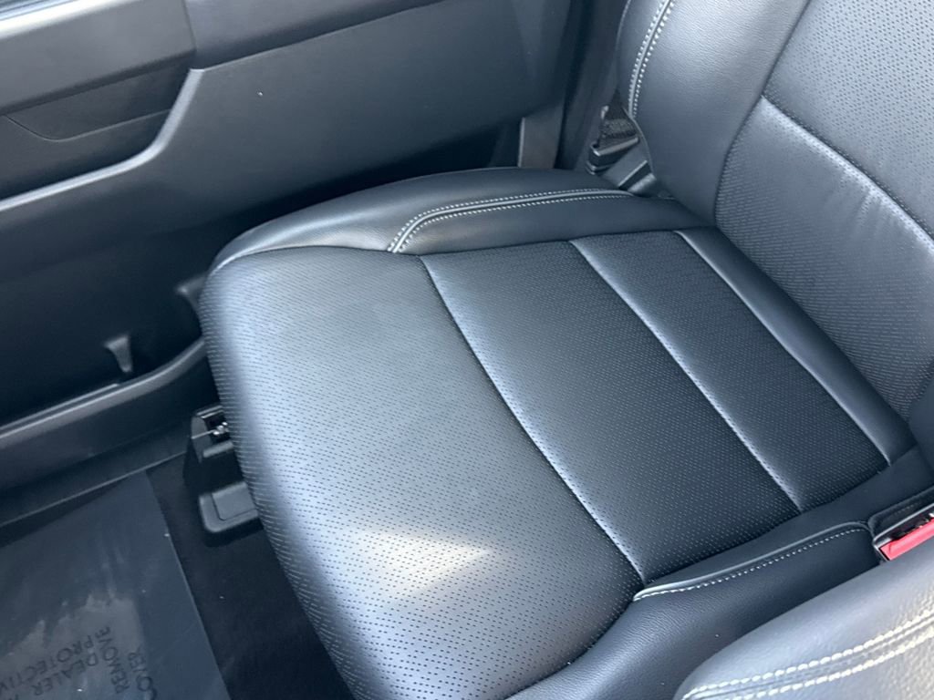 Certified 2025 Ford F150 Lariat w/ Equipment Group 502A High image 24