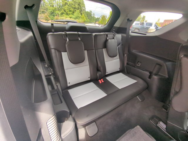 Certified 2023 Ford Explorer XLT w/ Equipment Group 202A RWD image 25