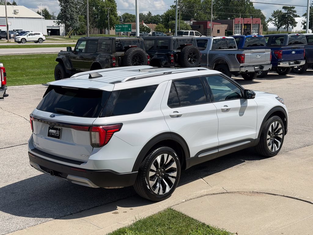 Certified 2025 Ford Explorer Platinum w/ LUX Leather Package AWD/4WD image 6