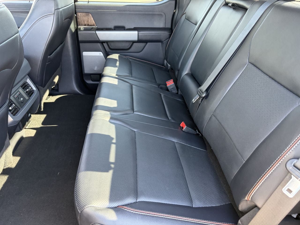 Certified 2024 Ford F350 Lariat w/ Black Appearance Package AWD/4WD image 14
