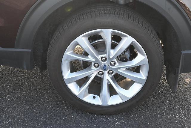 Certified 2022 Ford Explorer Platinum w/ Equipment Group 601A image 17