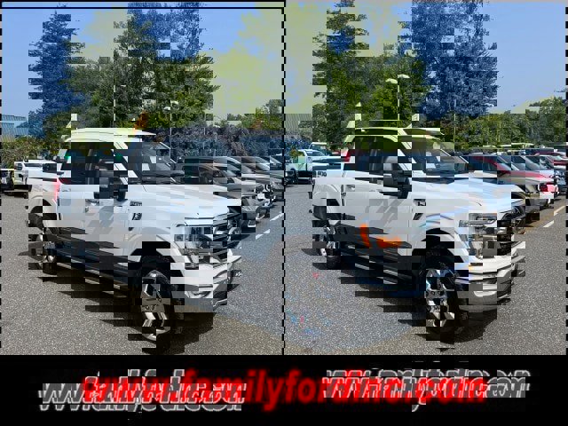 Certified 2022 Ford F150 XLT w/ Equipment Group 302A High image 6