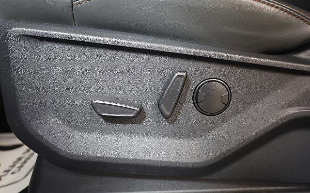 Certified 2025 Ford Expedition Max Active image 23