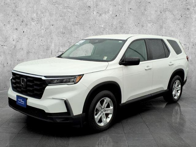 Used 2023 Honda Pilot LX image 1