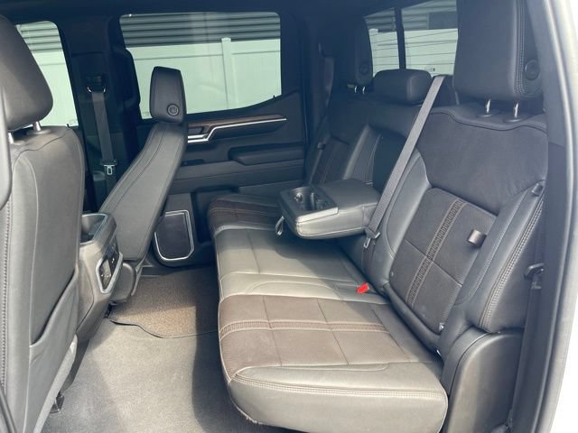 Used 2022 Chevrolet Silverado 1500 High Country w/ Technology Package AWD/4WD image 18