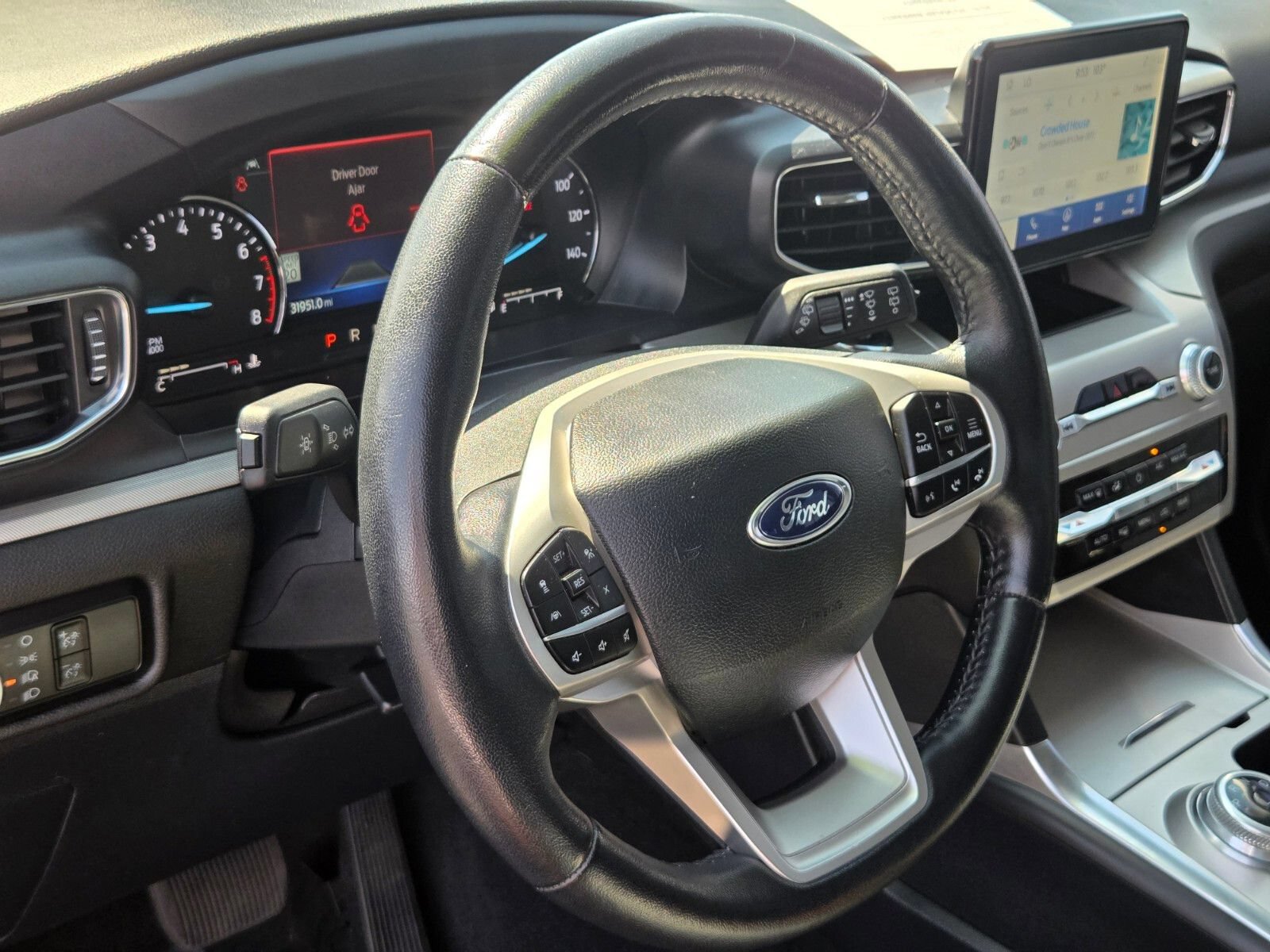 Certified 2023 Ford Explorer XLT w/ Equipment Group 202A RWD image 20