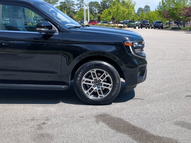 Certified 2025 Ford Expedition Active RWD image 11