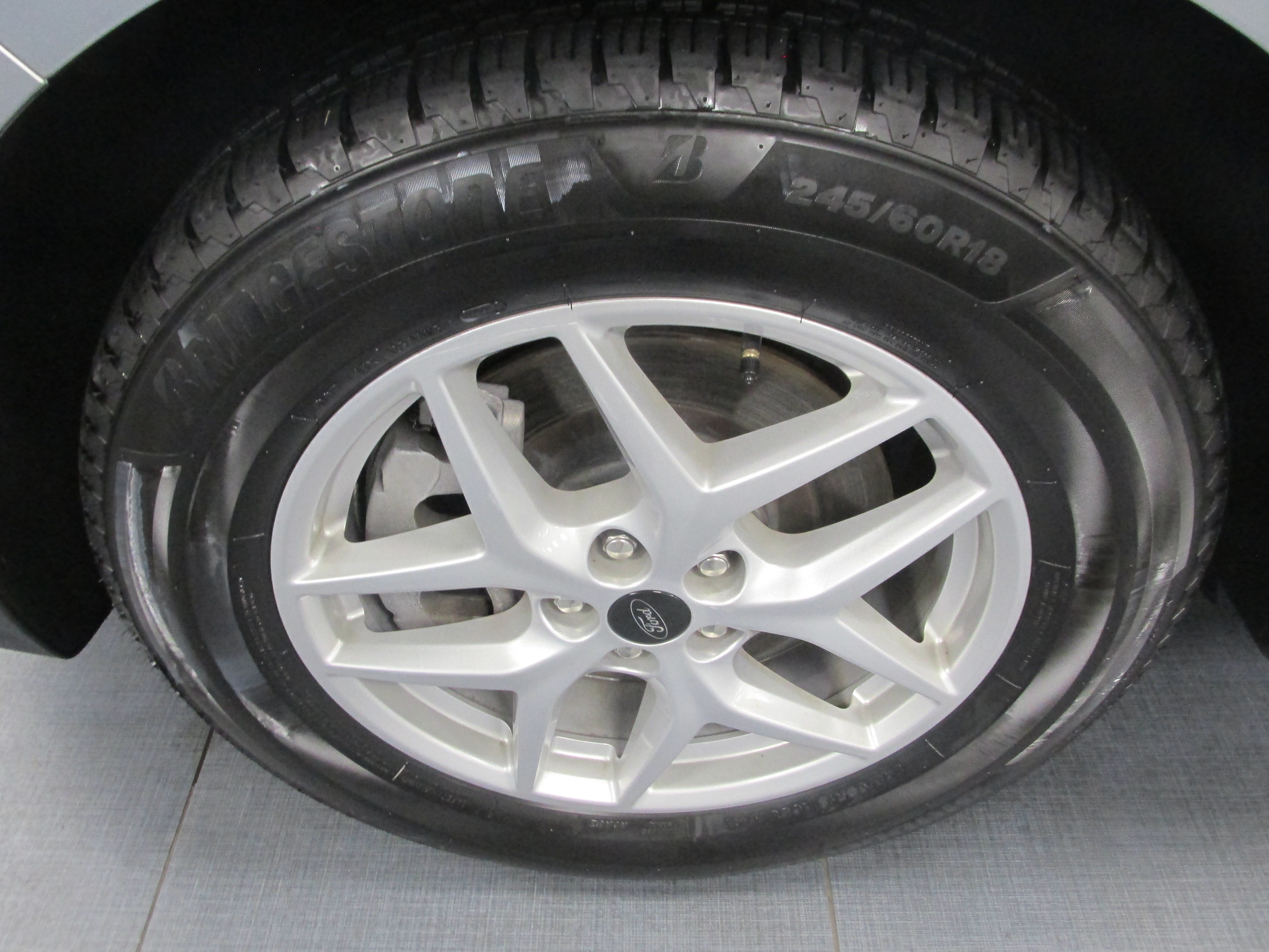Certified 2024 Ford Edge SEL AWD/4WD image 14