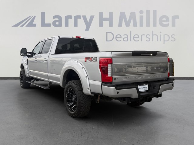 Certified 2017 Ford F350 Platinum w/ Platinum Ultimate Package image 3