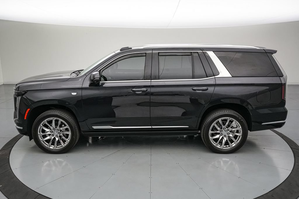 Used 2026 Cadillac Escalade Luxury w/ LPO, Radiant Package AWD/4WD image 7