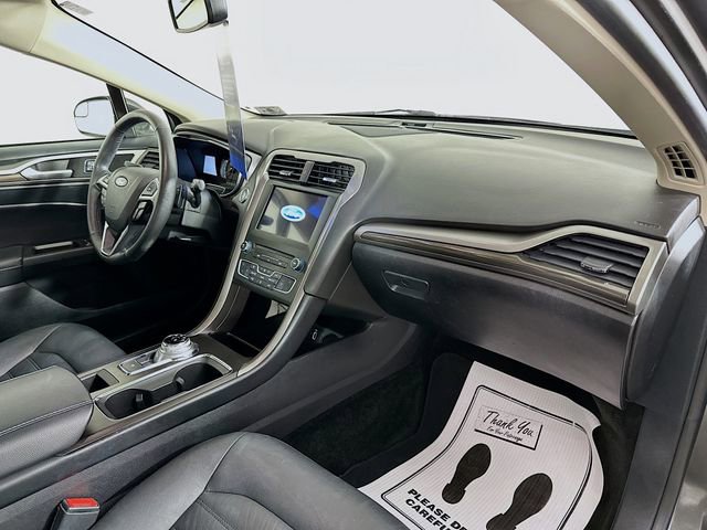 Certified 2017 Ford Fusion SE w/ Equipment Group 202A image 34