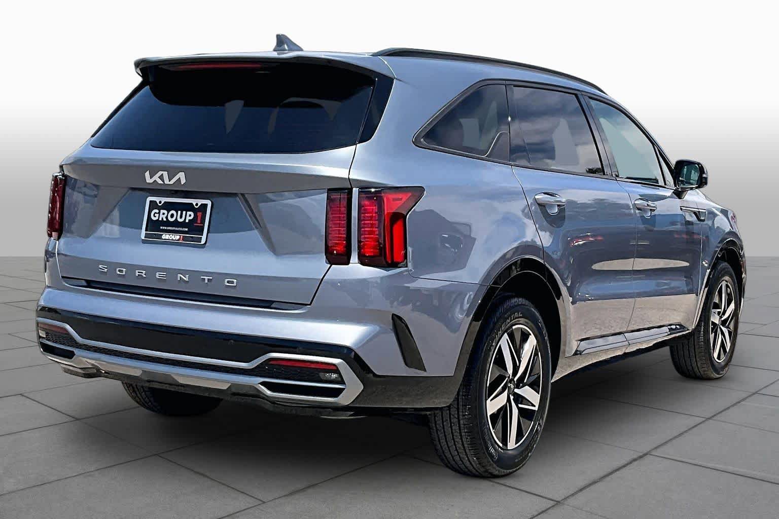 Used 2022 Kia Sorento S FWD image 12