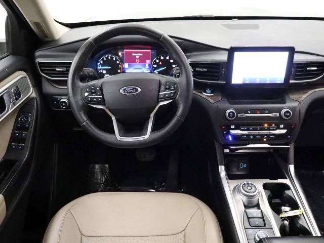 Certified 2020 Ford Explorer Limited AWD/4WD image 25