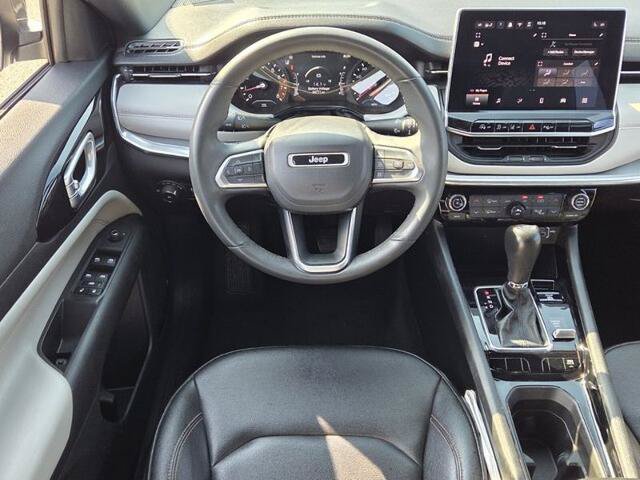 Used 2024 Jeep Compass Limited AWD/4WD image 7