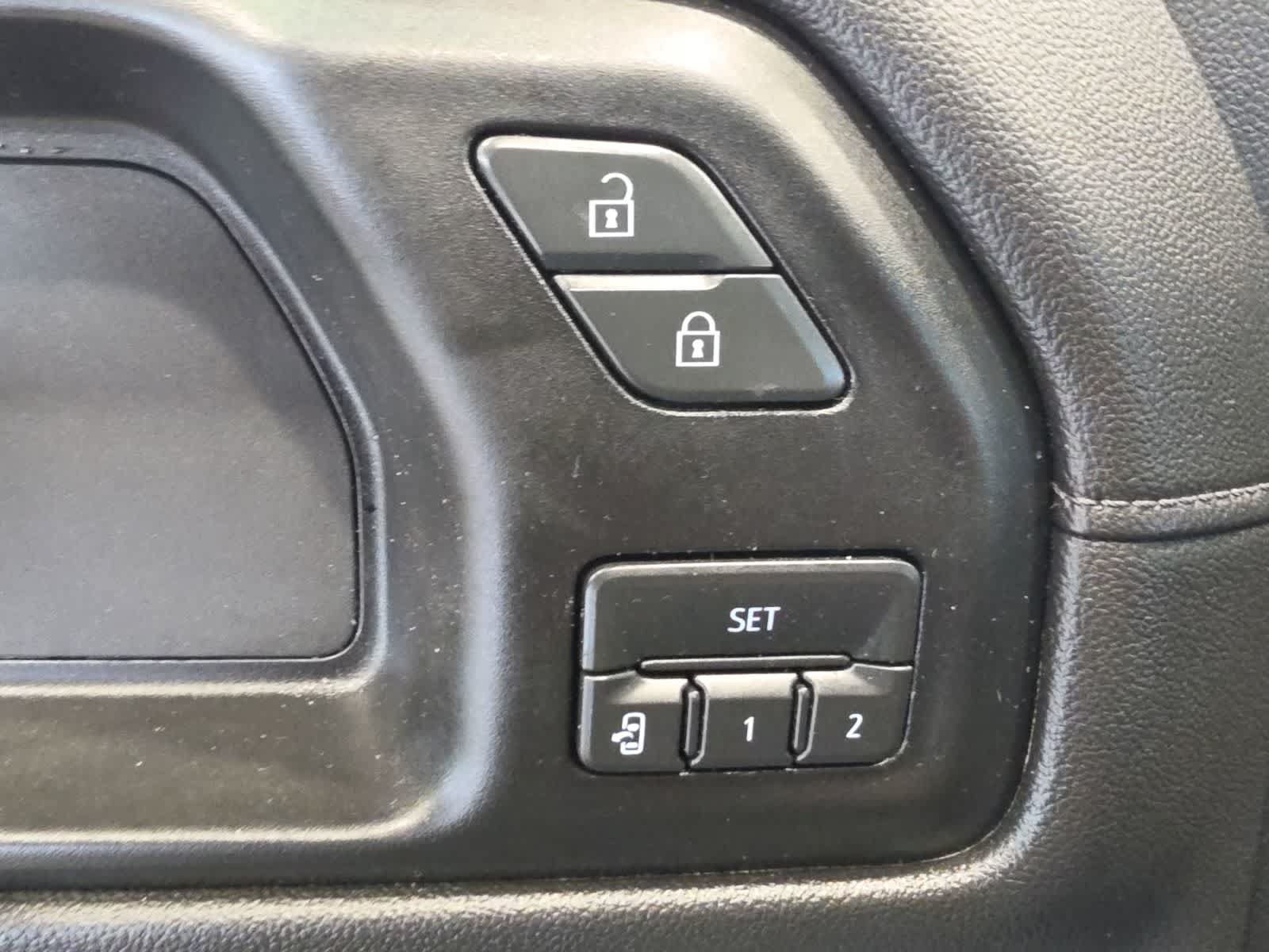 Used 2019 Chevrolet Silverado 1500 High Country AWD/4WD image 20
