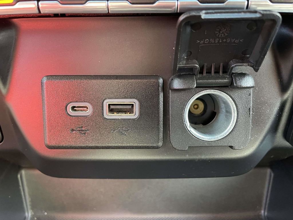 Used 2020 GMC Sierra 1500 SLT image 23