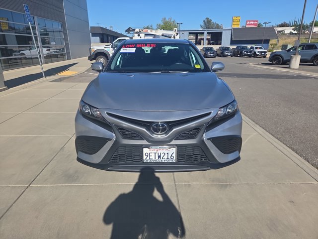 Used 2023 Toyota Camry SE w/ Convenience Package FWD image 8
