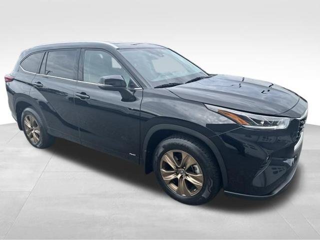 Used 2022 Toyota Highlander Bronze Edition AWD/4WD image 12