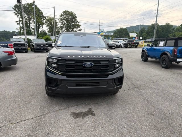 Certified 2025 Ford Expedition Active AWD/4WD image 6