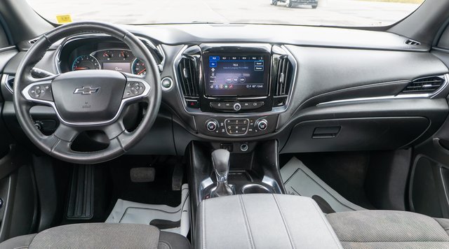 Used 2023 Chevrolet Traverse LT FWD image 14