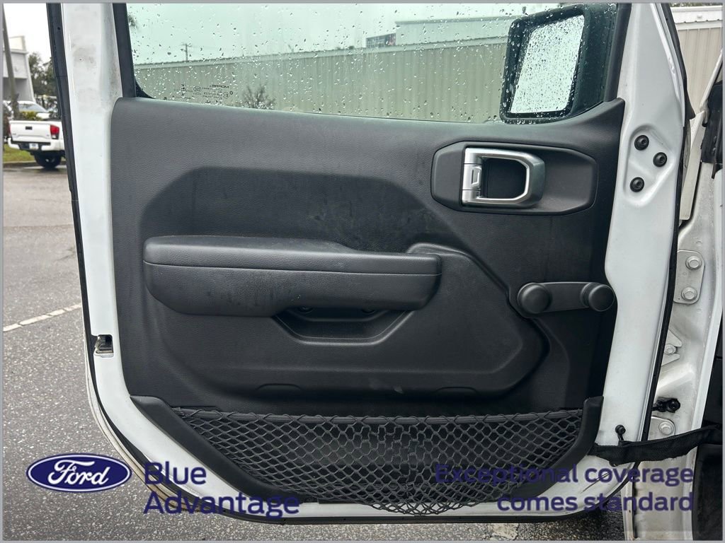 Used 2018 Jeep Wrangler Unlimited Sport image 11