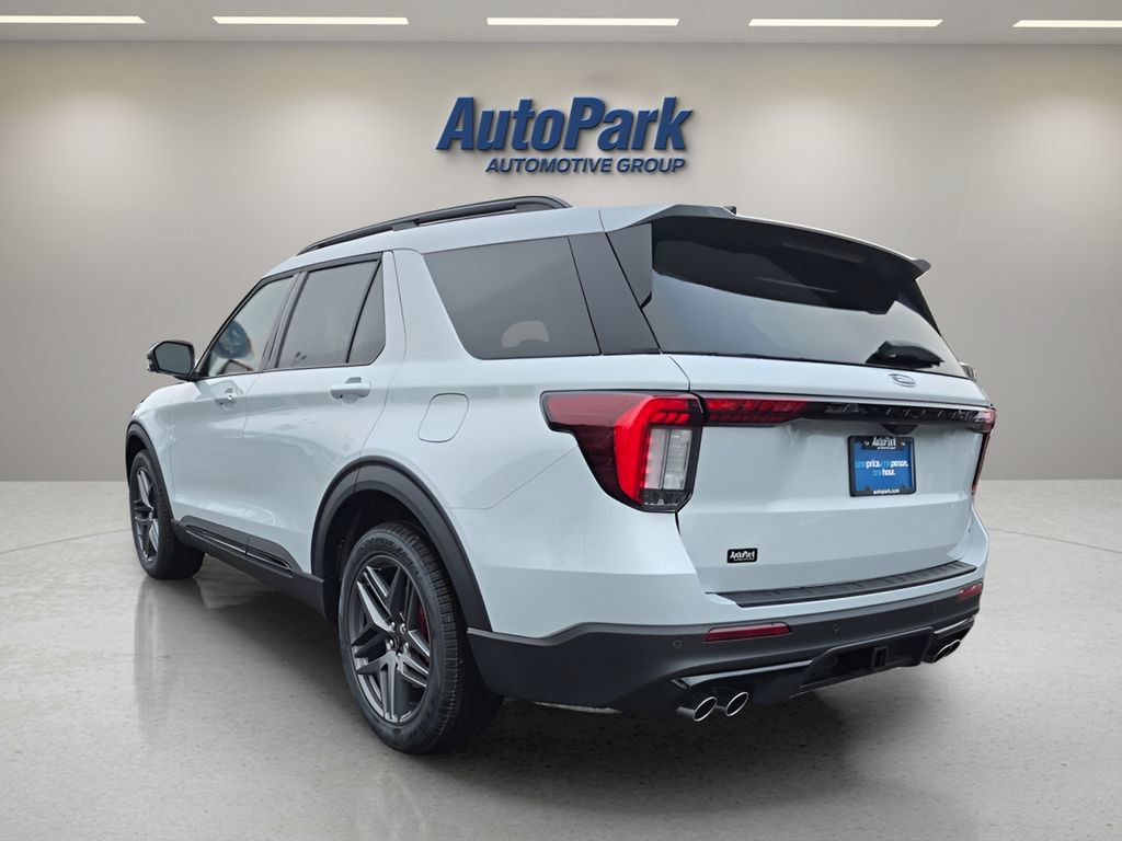 Certified 2026 Ford Explorer ST AWD/4WD image 5