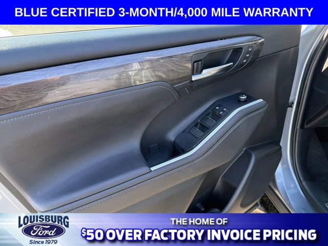 Used 2021 Toyota Highlander Platinum image 10