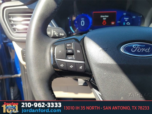Certified 2022 Ford Escape SEL w/ Technology Package image 26