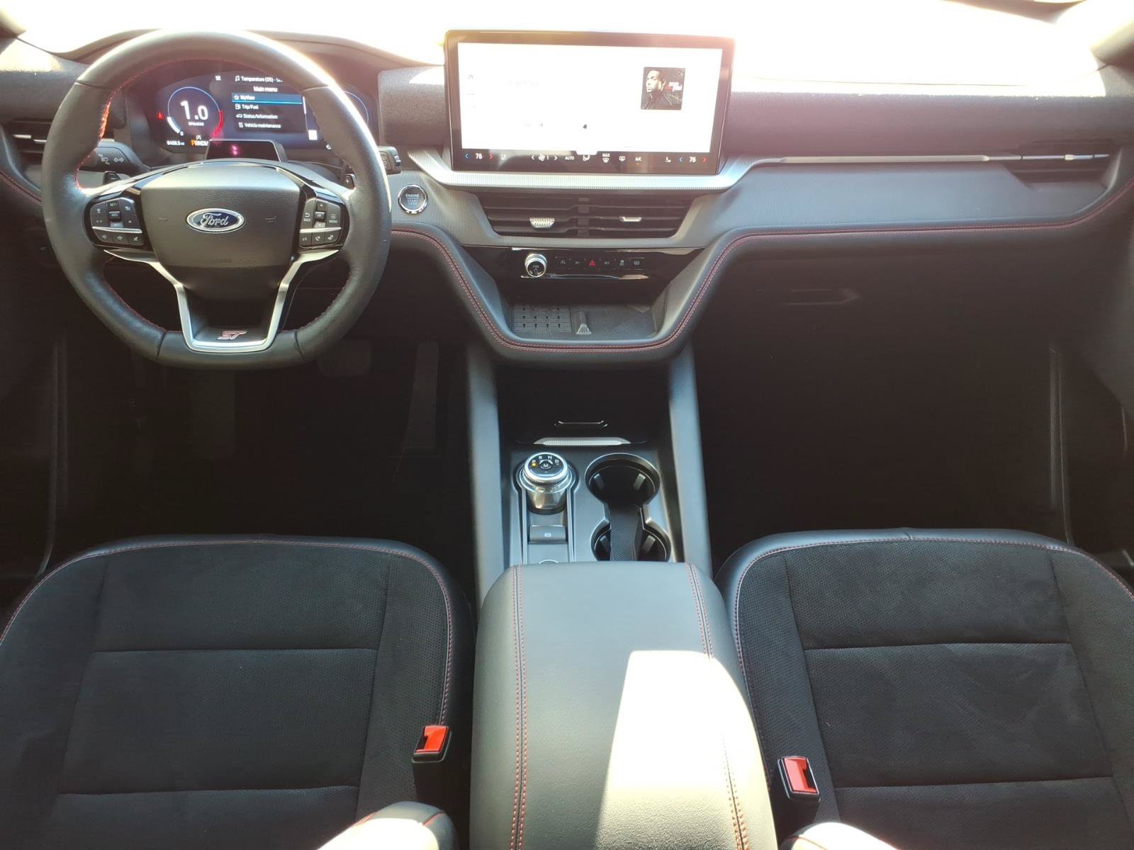 Certified 2025 Ford Explorer ST AWD/4WD image 9