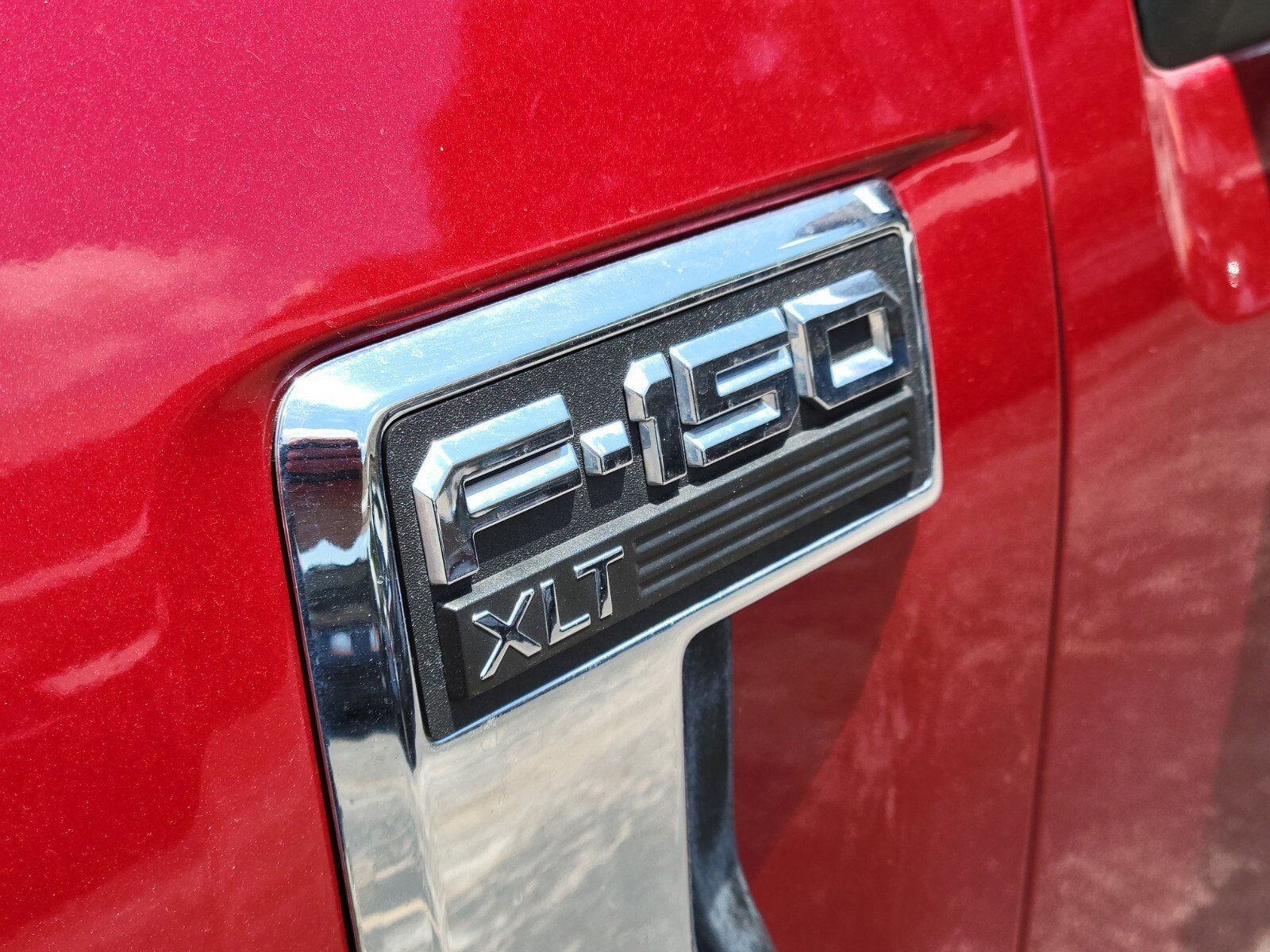 Certified 2021 Ford F150 XLT w/ Equipment Group 302A High image 10