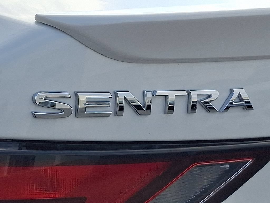 Used 2025 Nissan Sentra SR FWD image 30