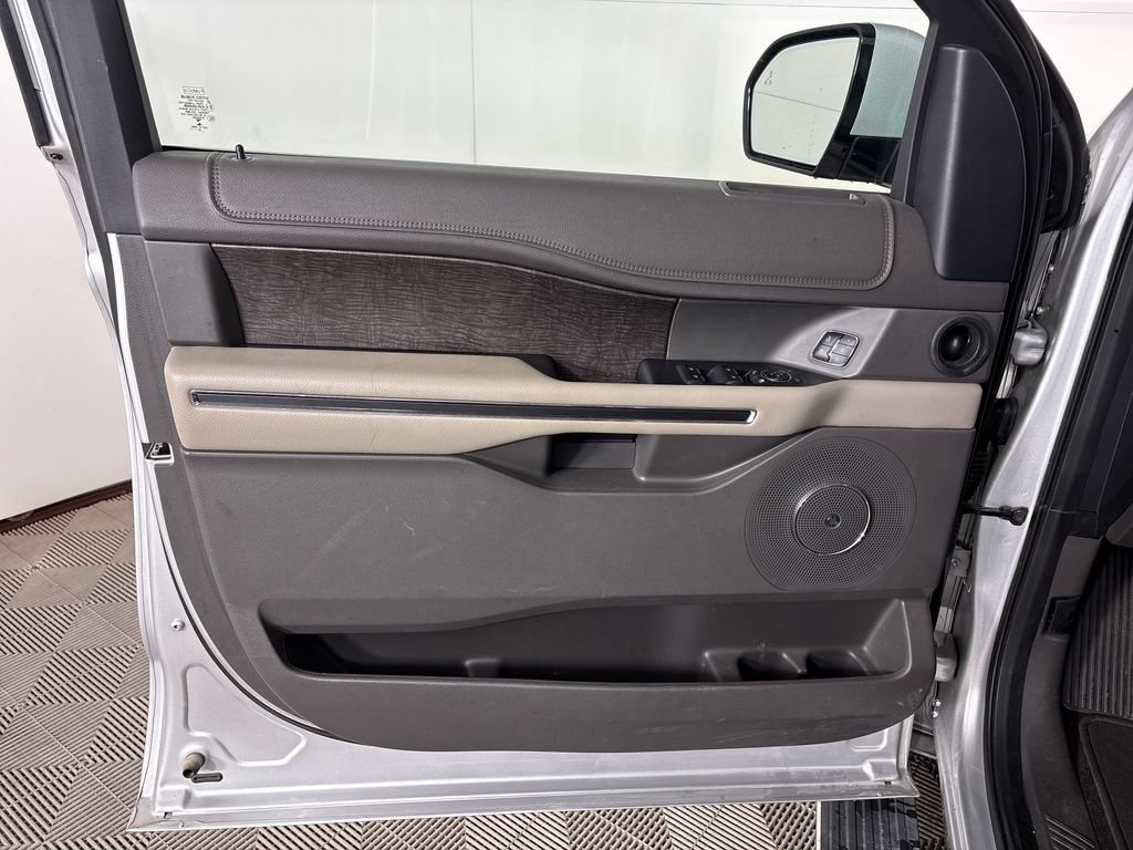 Certified 2018 Ford Expedition Limited w/ Equipment Group 301A RWD image 16