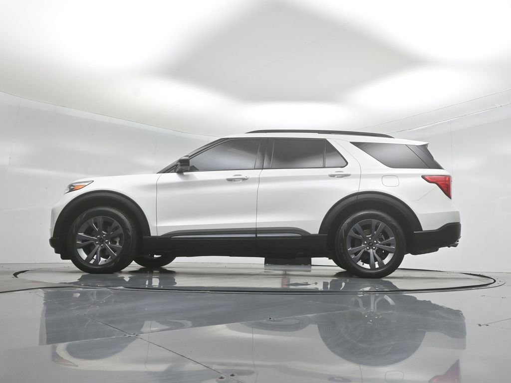Certified 2023 Ford Explorer XLT w/ Equipment Group 202A RWD image 51