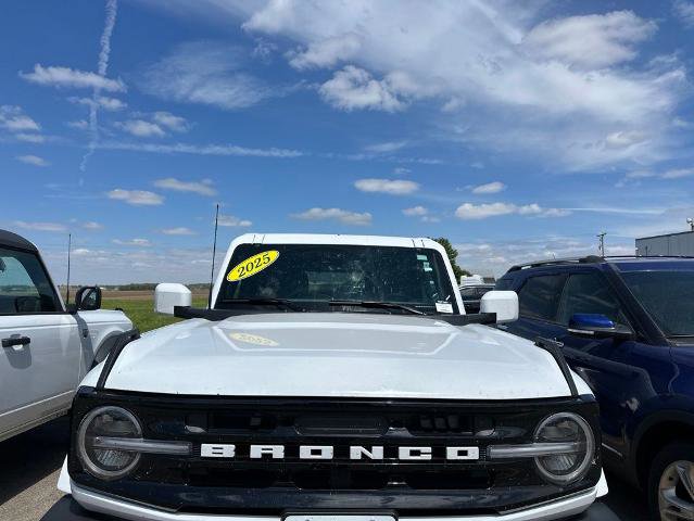 Certified 2025 Ford Bronco Outer Banks AWD/4WD image 16